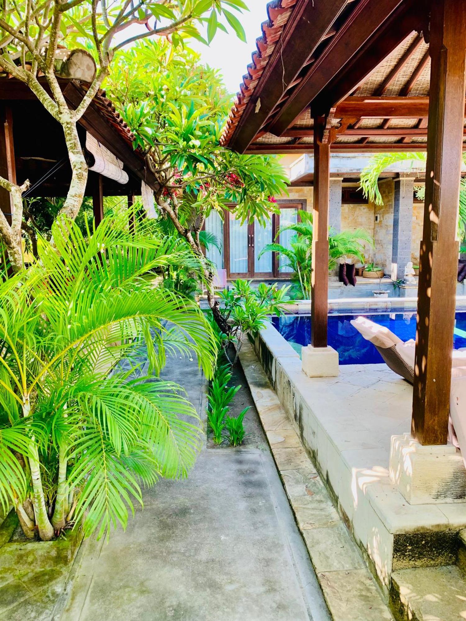 Pondok Baruna Garden Nusa Lembongan  Exterior photo