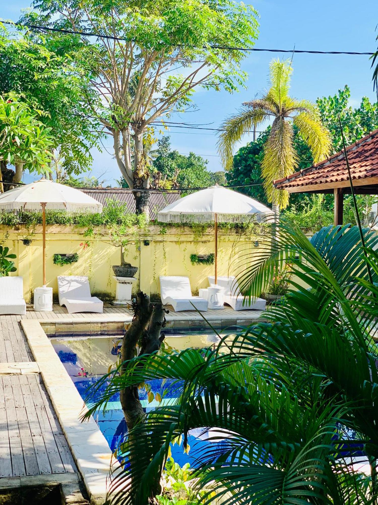 Pondok Baruna Garden Nusa Lembongan  Exterior photo